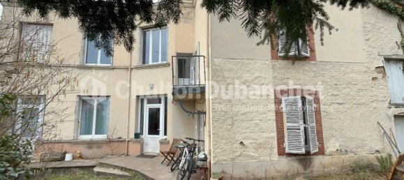 5 bedrooms House in Riorges, France No. 195778 2