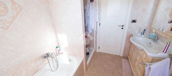 Apartamento de 2 dormitorios en Manfredonia, Italy No. 337181 20