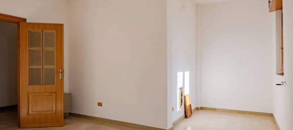 Квартира с 7 комнатами в Франкавилла Фонтана, Италия № 117619 6