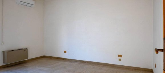 Квартира с 7 комнатами в Франкавилла Фонтана, Италия № 117619 19