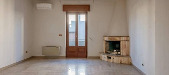 Квартира с 7 комнатами в Франкавилла Фонтана, Италия № 117619 9