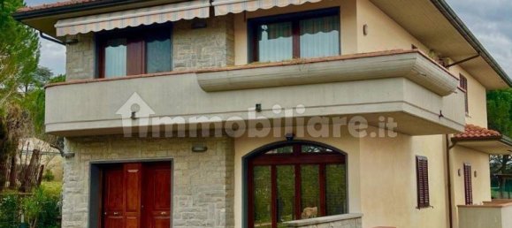 3 bedrooms Villa in Vinci, Italy No. 361871 2
