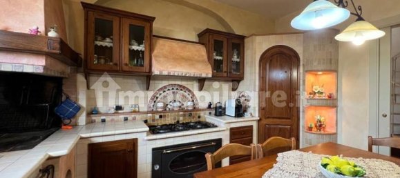 3 bedrooms Villa in Vinci, Italy No. 361871 4