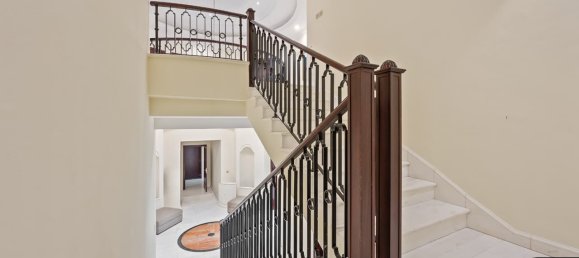 6 bedrooms Villa in Palm Jumeirah, UAE No. 109442 15