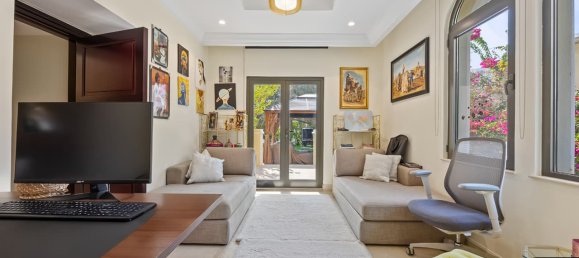 6 bedrooms Villa in Palm Jumeirah, UAE No. 109442 11