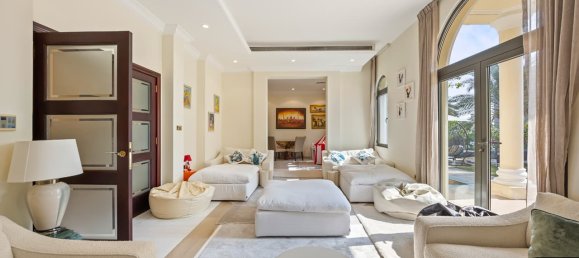 6 bedrooms Villa in Palm Jumeirah, UAE No. 109442 8