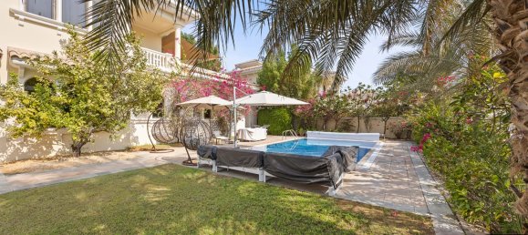 6 bedrooms Villa in Palm Jumeirah, UAE No. 109442 5