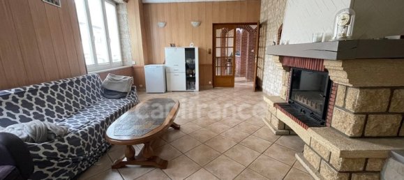 Casa de 4 dormitorios en Tergnier, France No. 269802 4