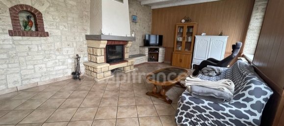 Casa de 4 dormitorios en Tergnier, France No. 269802 5