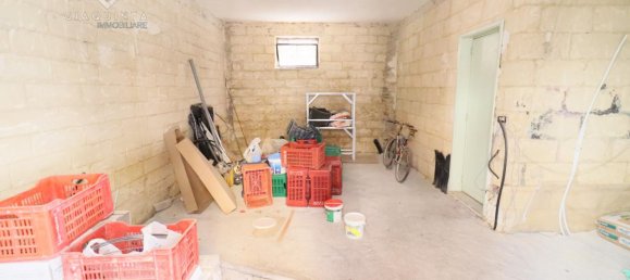 4-salle Appartement à Palagonia, Italy No. 235669 34