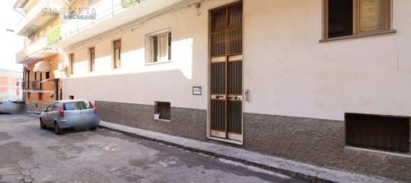 4-salle Appartement à Palagonia, Italy No. 235669 2