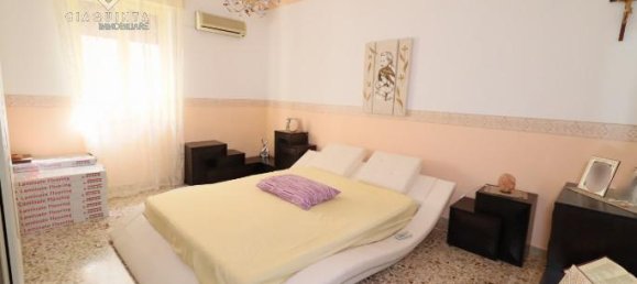 4-salle Appartement à Palagonia, Italy No. 235669 23