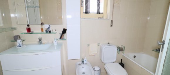 4-salle Appartement à Palagonia, Italy No. 235669 27