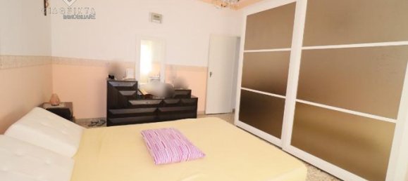 4-salle Appartement à Palagonia, Italy No. 235669 25