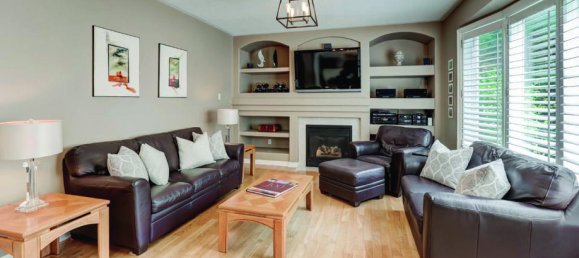 4 bedrooms House in Oakville, Canada No. 1000 3