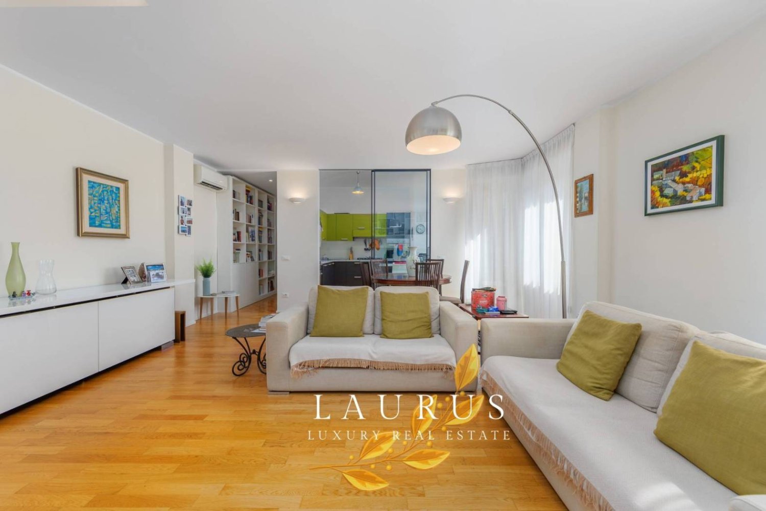 1 bedroom Apartment in Milan, Italy No. 276184