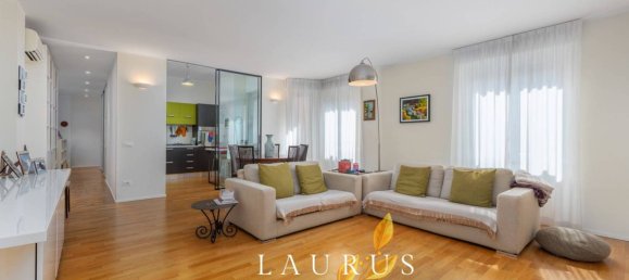 1 bedroom Apartment in Milan, Italy No. 276184 4