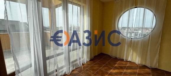 Квартира с 4 спальнями в Свети-Влас, Болгария № 790 3