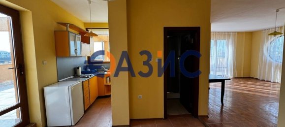 Квартира с 4 спальнями в Свети-Влас, Болгария № 790 2