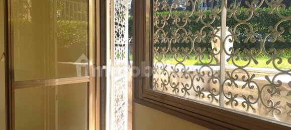 Oficina de 3 habitaciónes en Rome, Italy No. 213645 22