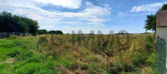 408m² Land in Etampes, France No. 205430 4