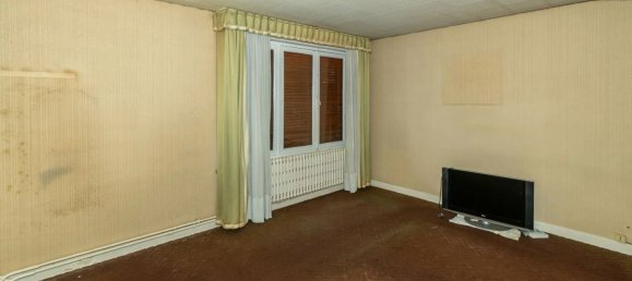 4 Schlafzimmer Haus in Laon, France, Nr. 209650 8