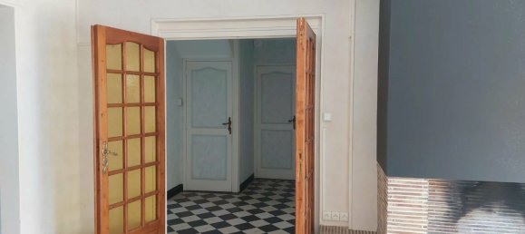 4 Schlafzimmer Haus in Laon, France, Nr. 209650 5
