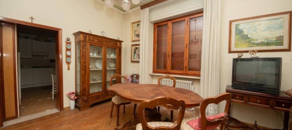 3 Schlafzimmer Wohnung in Pistoia, Italy, Nr. 113416 8
