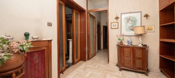 3 Schlafzimmer Wohnung in Pistoia, Italy, Nr. 113416 38