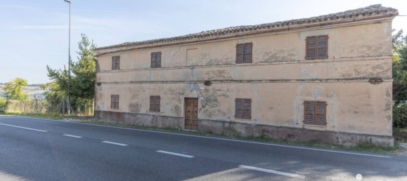 Дом с 3 спальнями в Озимо, Италия № 82525 20