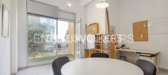 2غرفة عقار تجاري في Lisbon, Portugal رقم 94489 5