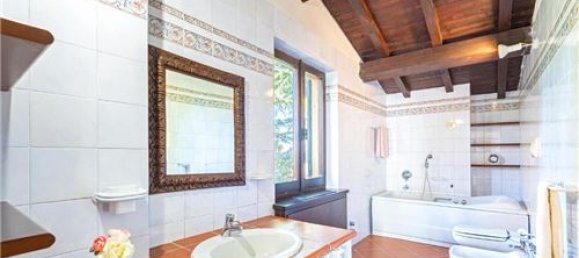 9 chambres Villa à Fontanile, Italy No. 280073 2