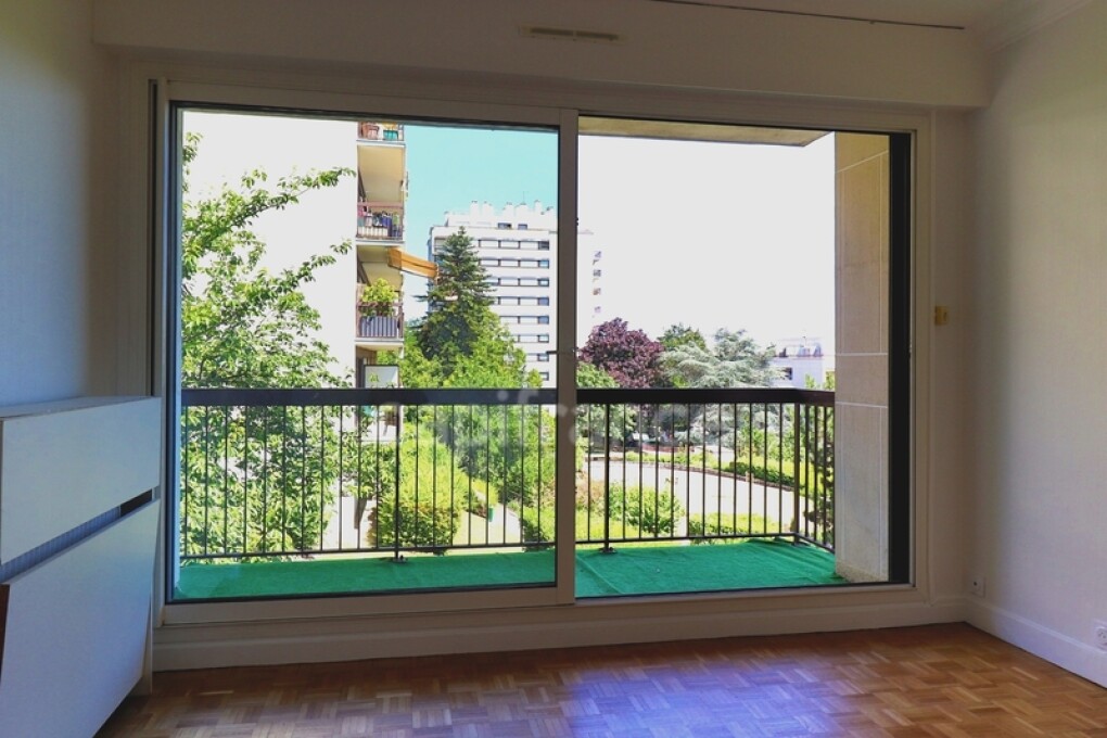 Квартира с 1 спальней в Фонтене-о-Роз, Франция № 318002