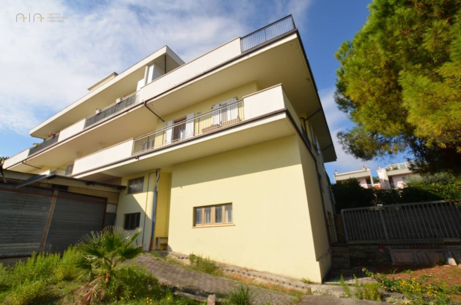 Grundstück in San Benedetto del Tronto, Italy, Nr. 338995