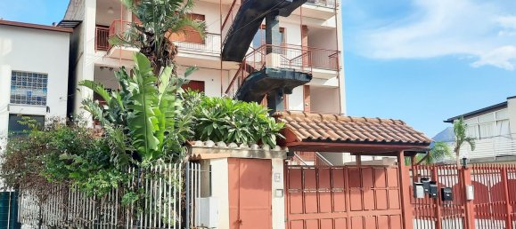 4 bedrooms Apartment in Palermo, Italy No. 348539 2