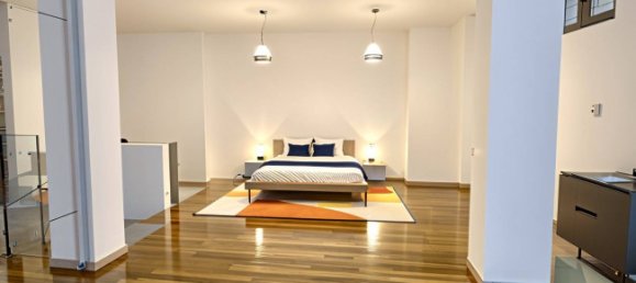 3 bedrooms Apartment in Milan, Italy No. 381613 3