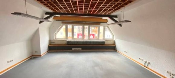 Здание с 35 комнатами в Arzberg, Германия № 271999 9