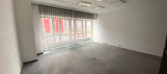 Здание с 35 комнатами в Arzberg, Германия № 271999 7