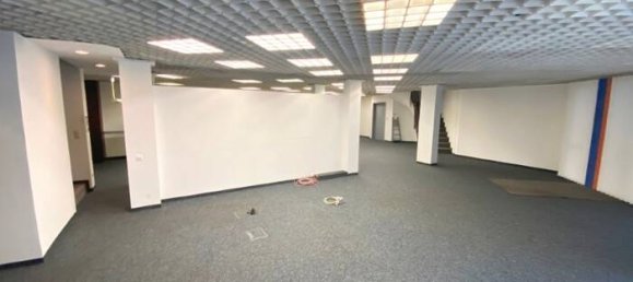 Здание с 35 комнатами в Arzberg, Германия № 271999 5