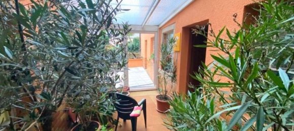 Здание с 35 комнатами в Arzberg, Германия № 271999 2