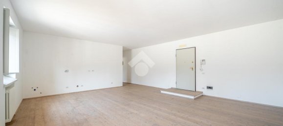 1 bedroom Apartment in Reggio Emilia, Italy No. 257858 4