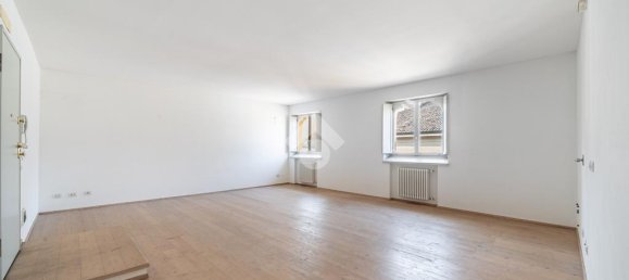 1 bedroom Apartment in Reggio Emilia, Italy No. 257858 2