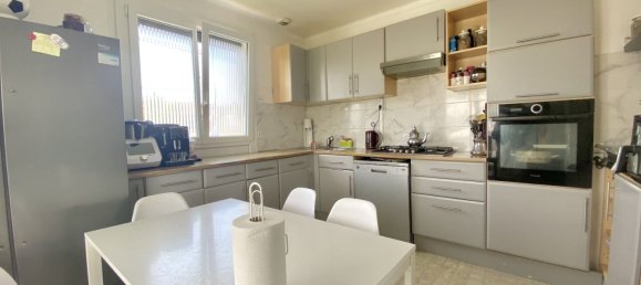 4 bedrooms House in Vierzon, France No. 266811 4