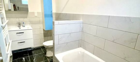 Casa de 3 dormitorios en Arveyres, France No. 295684 6