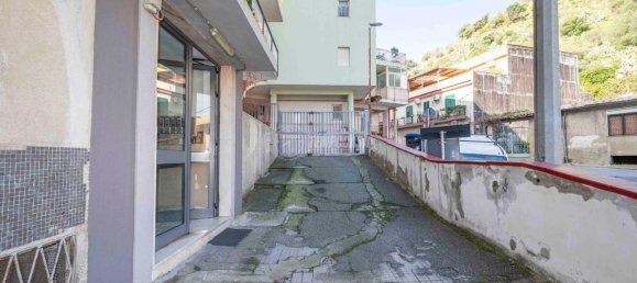 5-salle Appartement à Messina, Italy No. 164328 3