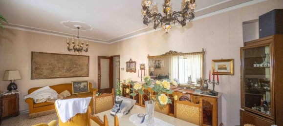 5-salle Appartement à Messina, Italy No. 164328 12