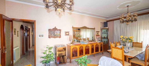 5-salle Appartement à Messina, Italy No. 164328 16