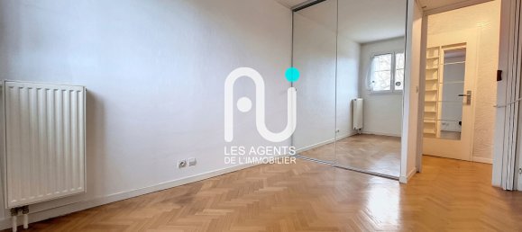Apartamento de 3 dormitorios en Villeneuve-la-Garenne, France No. 162315 20