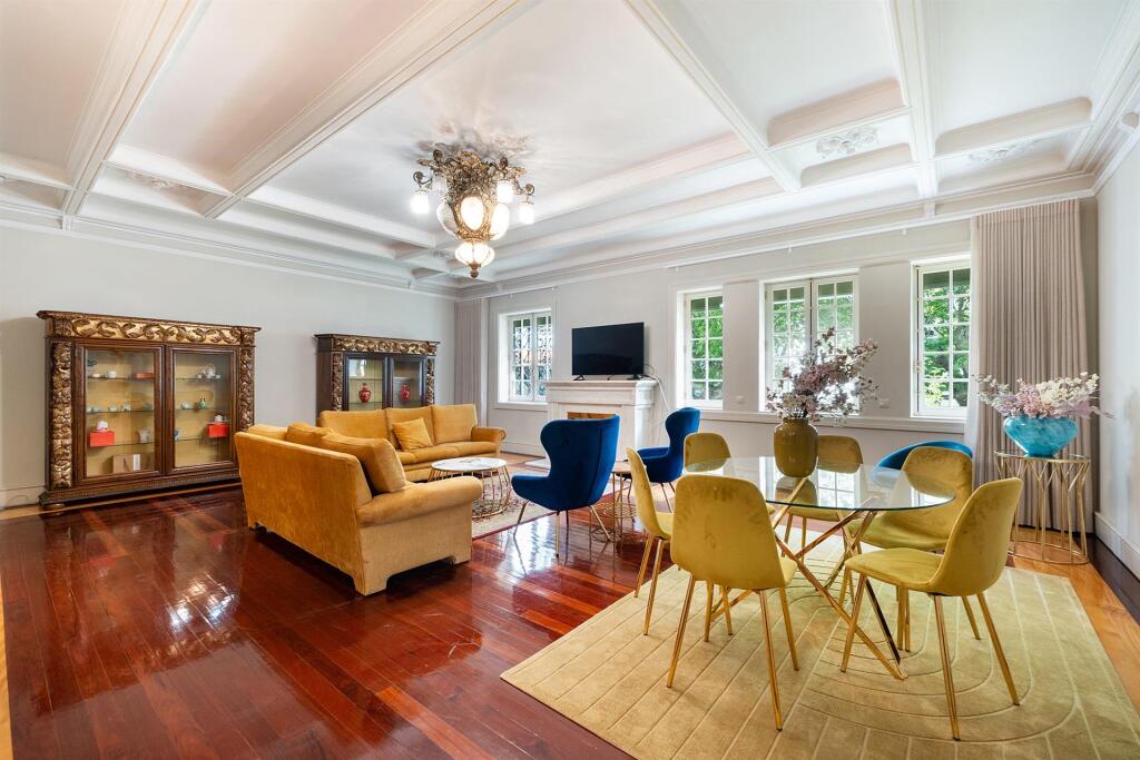 Villa de 4 dormitorios en Porto, Portugal No. 278796