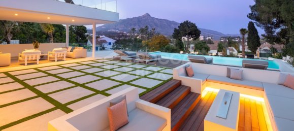 Villa de 5 dormitorios en Marbella, Spain No. 72738 32